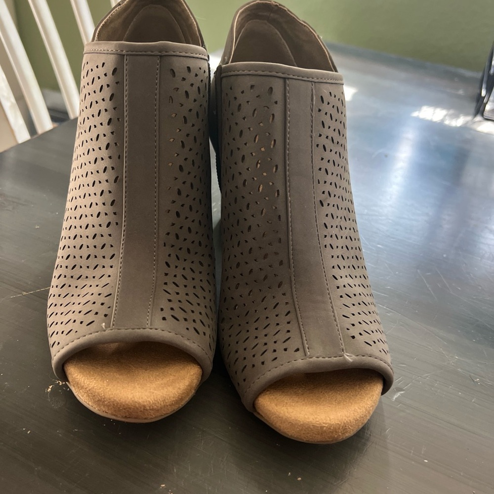 Giani Bernini Block Heel Bootie
